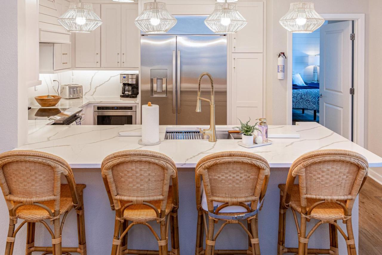 The Sanctuary - Nanny's Grand's B306 * Virginia Beach