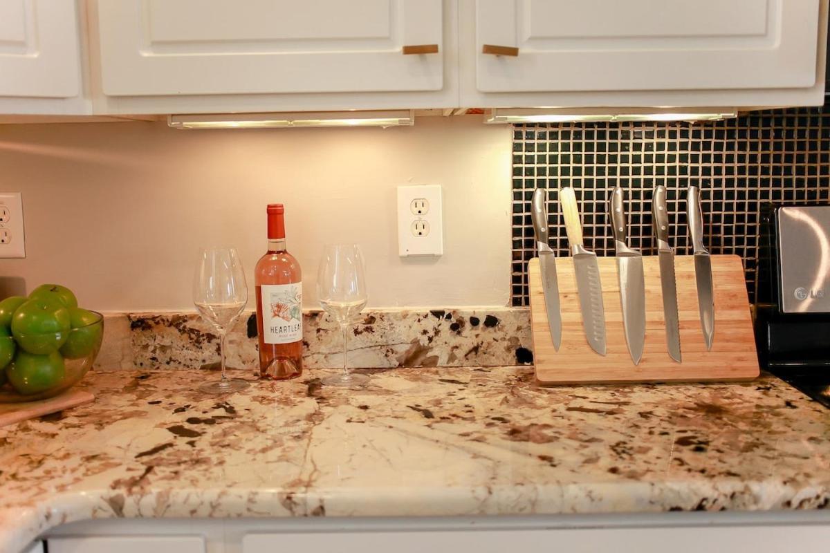 Upscale Ideal Location 4 Vacay H20 Views *