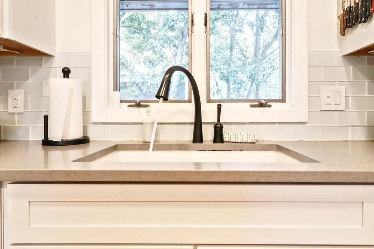 Tranquility With Hot Tub Holiday home Virginia Beach