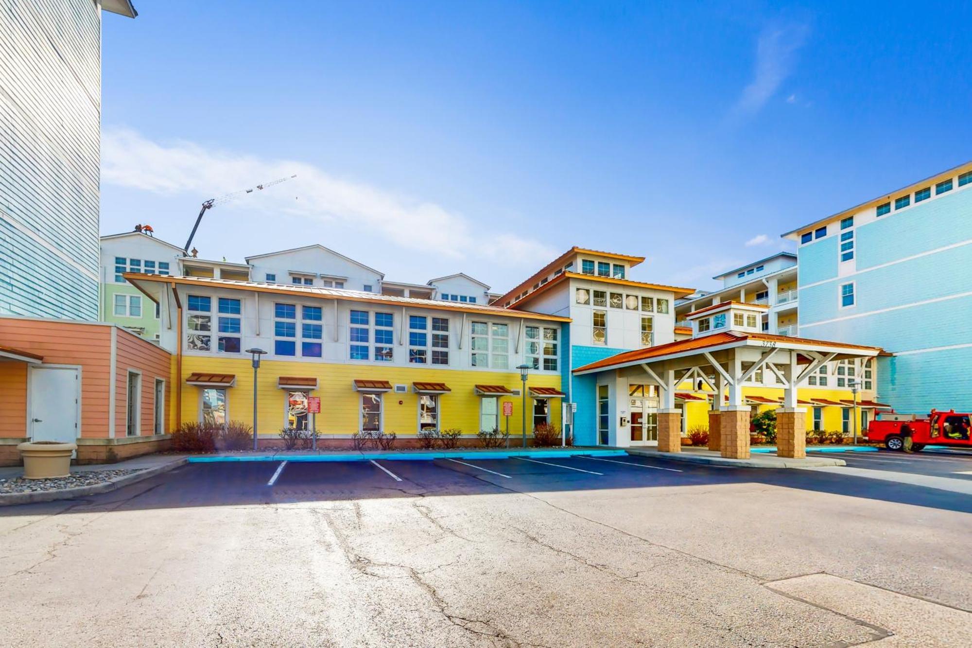 The Sanctuary - Sandpiper Place B320 Apartment Virginia Beach