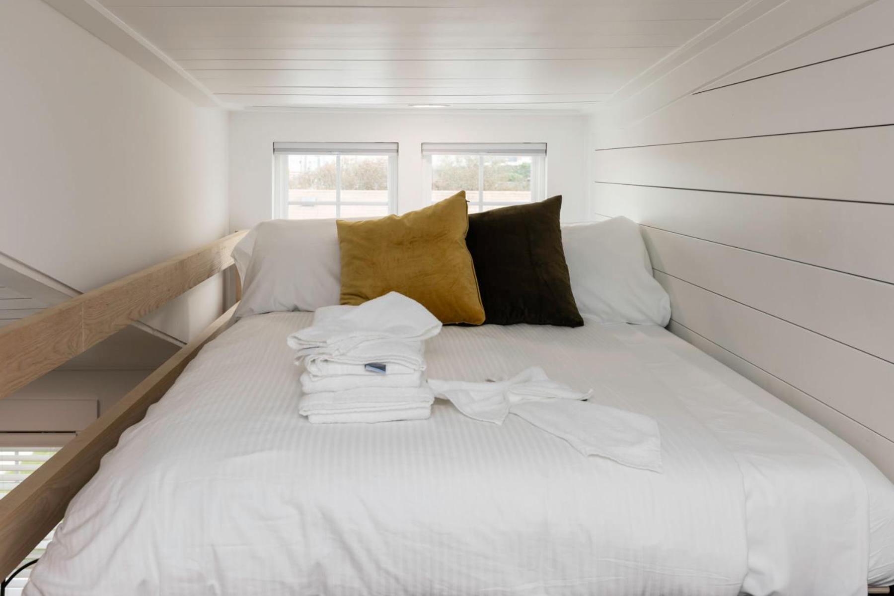Ocean Lofts In The Vibe #4 - 5 Min Walk To Virginia Beach