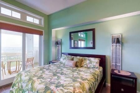 Holiday home Sojourn Penthouse Sanctuary 4 Br