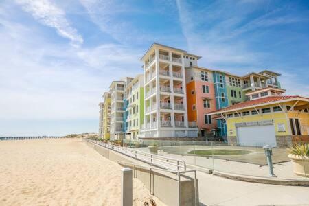 Sojourn Penthouse Sanctuary 4 Br Holiday home Virginia Beach
