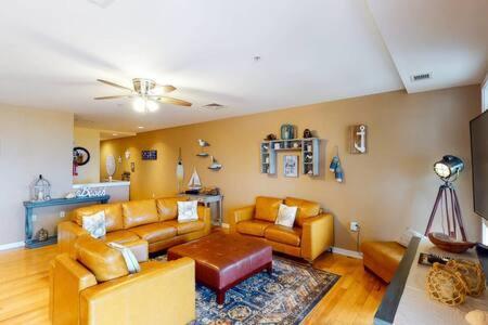 Sojourn Penthouse Sanctuary 4 Br *