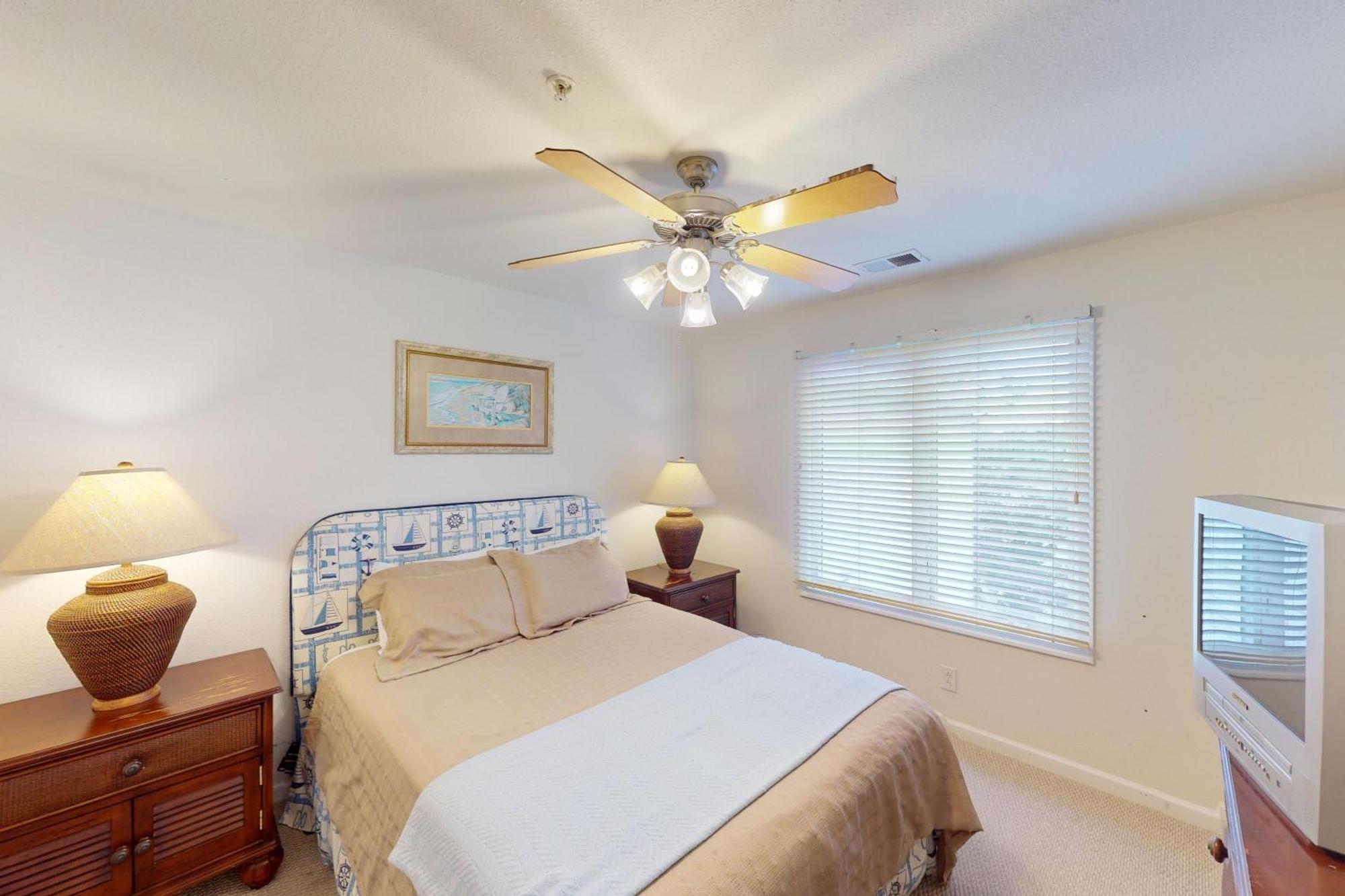Seaside - Azure Dream B-302 * Virginia Beach