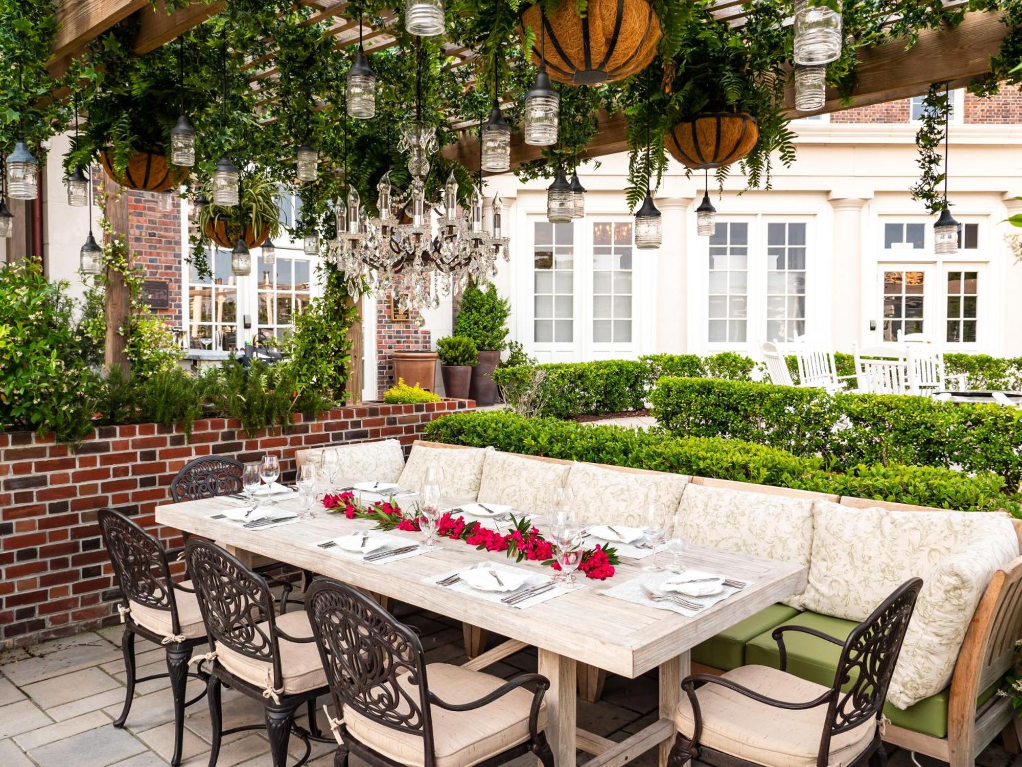The Historic Cavalier And Club Autograph Collection Hotel 4*