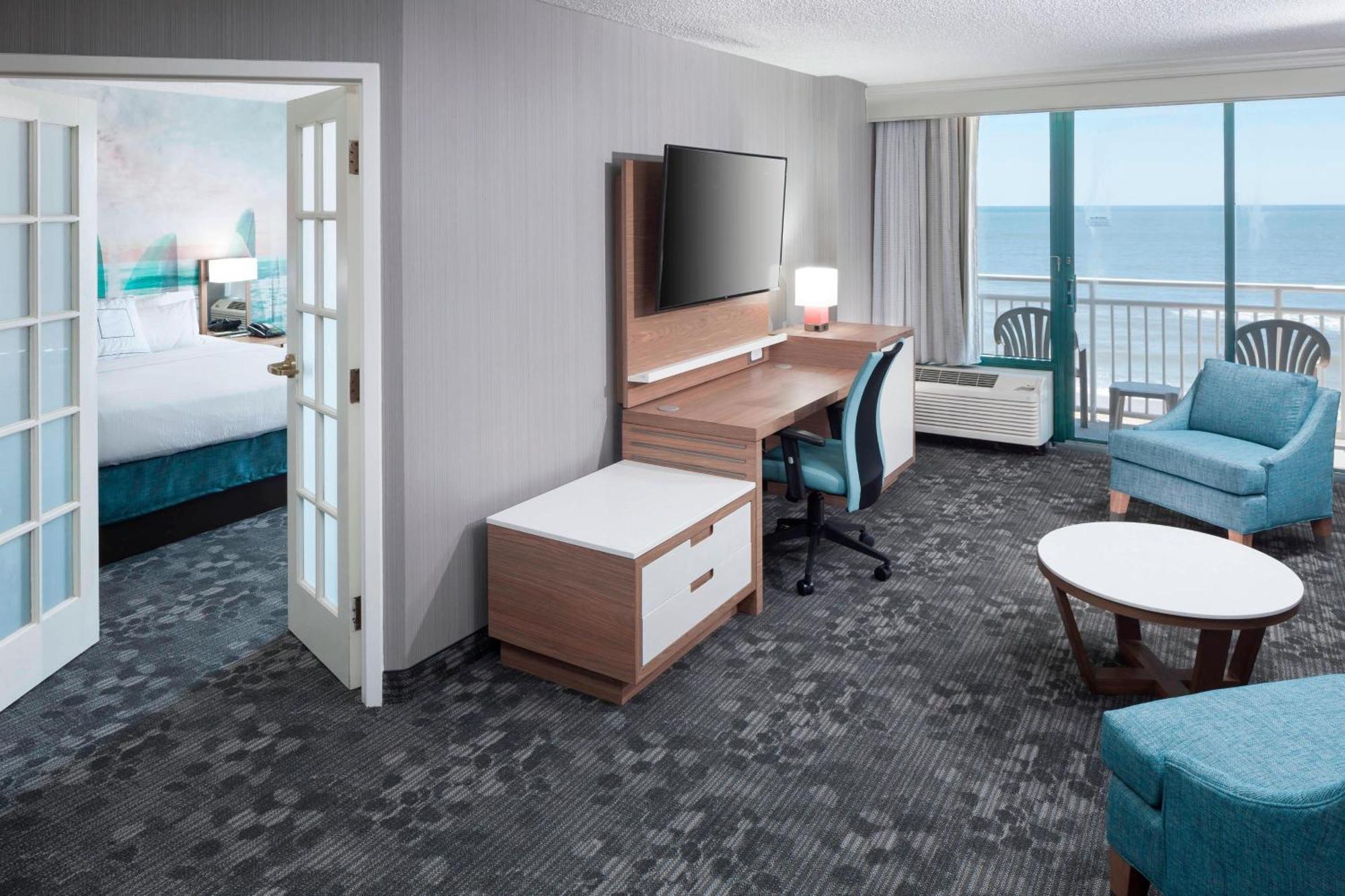 Courtyard Virginia Oceanfront/south 3*