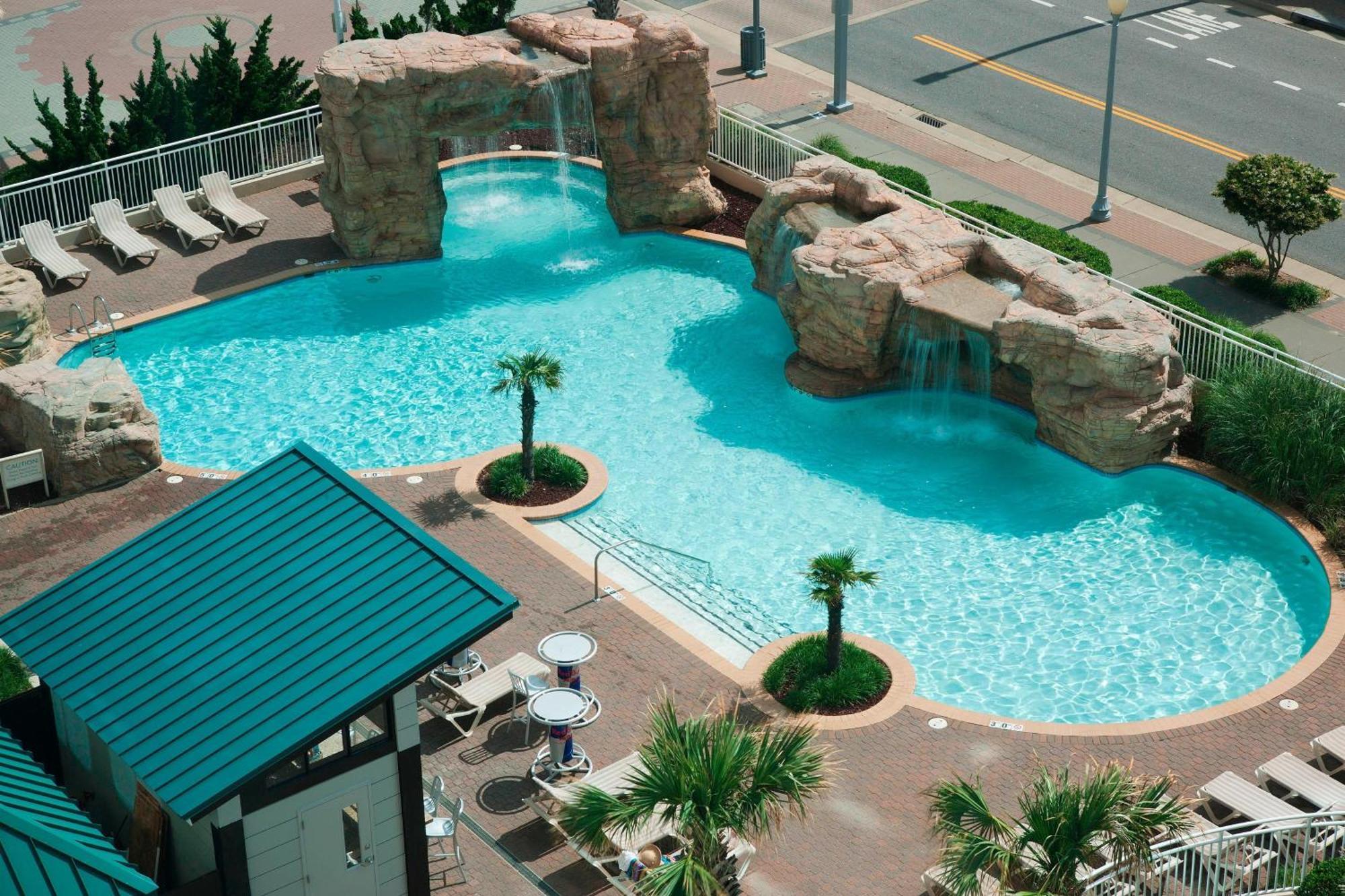 Courtyard Virginia Oceanfront / North 37th Street Hotel 3*