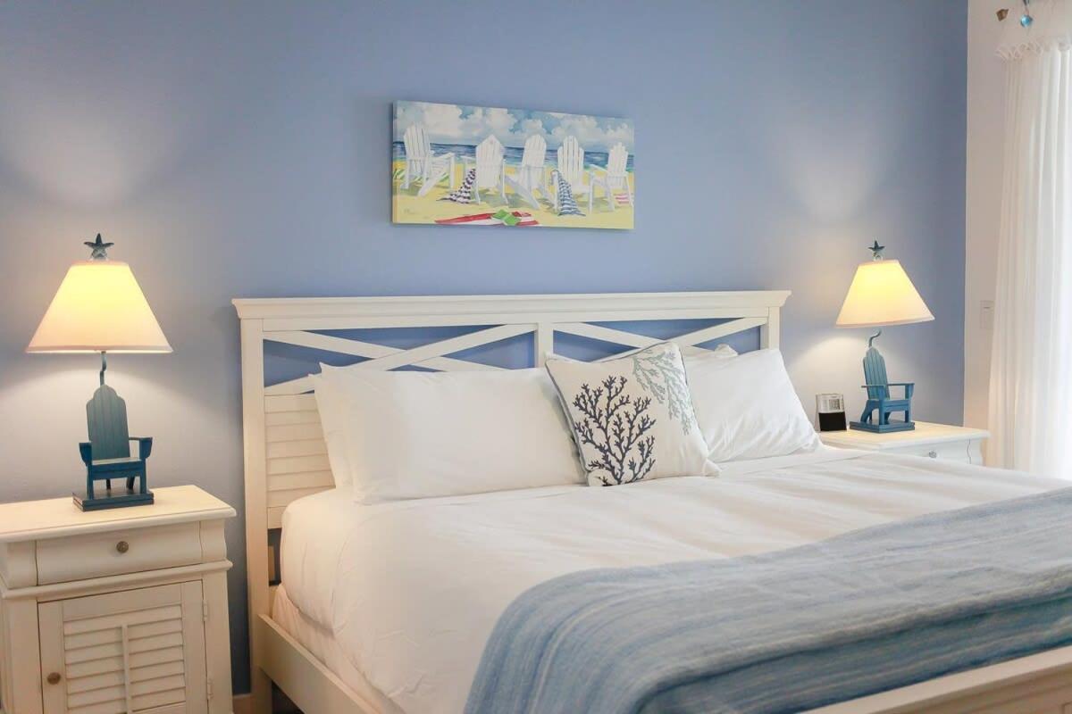 Sojourn Haven Sleeps 7 With Pool Near Holiday home *