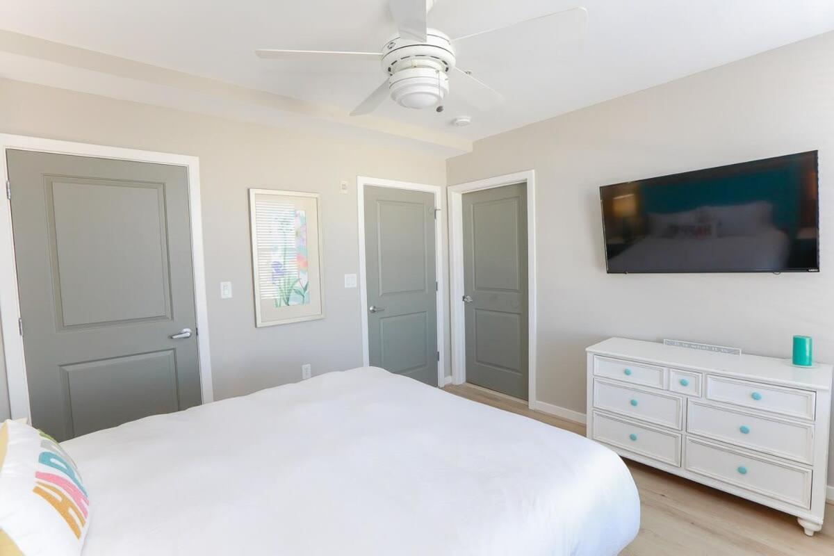 Sojourn Sunrise To Sunset 4br Sleeps 12 Holiday home