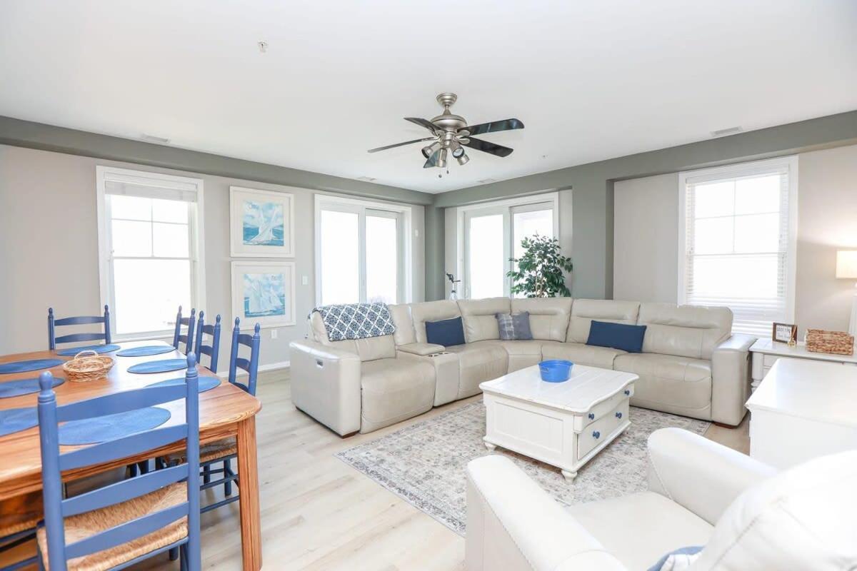 Holiday home Sojourn Sunrise To Sunset 4br Sleeps 12 *