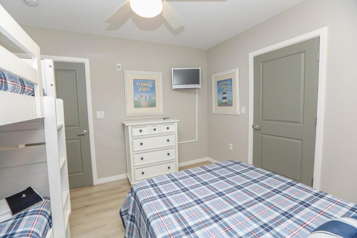 Sojourn Sunrise To Sunset 4br Sleeps 12 Holiday home Virginia Beach