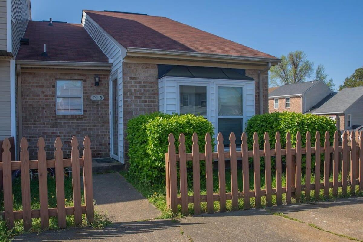 Sojourn 2 Bedroom Townhouse In Virginia Apartment