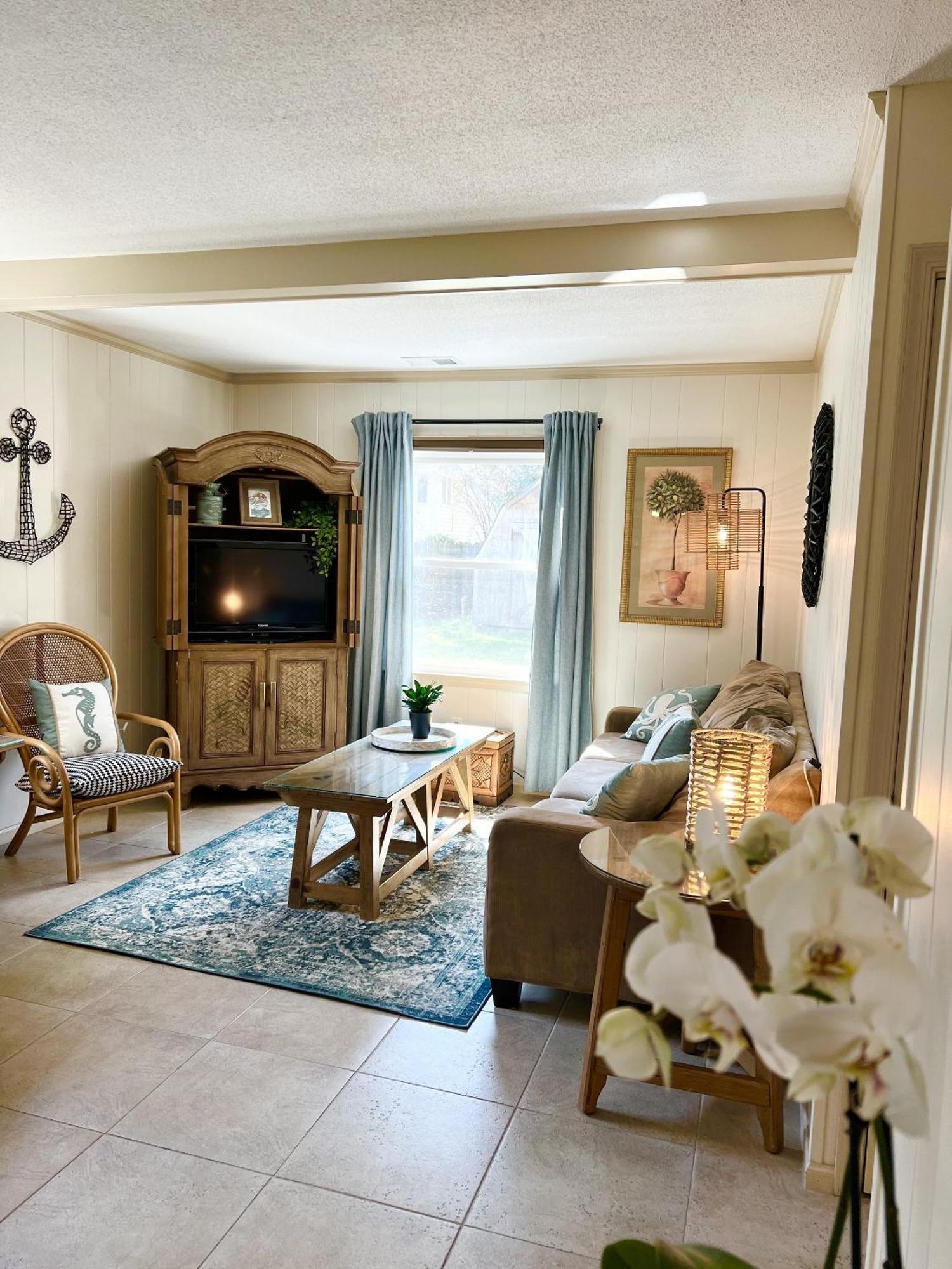 Happy 4bedrooms-3bath Steps To Virginia Beach
