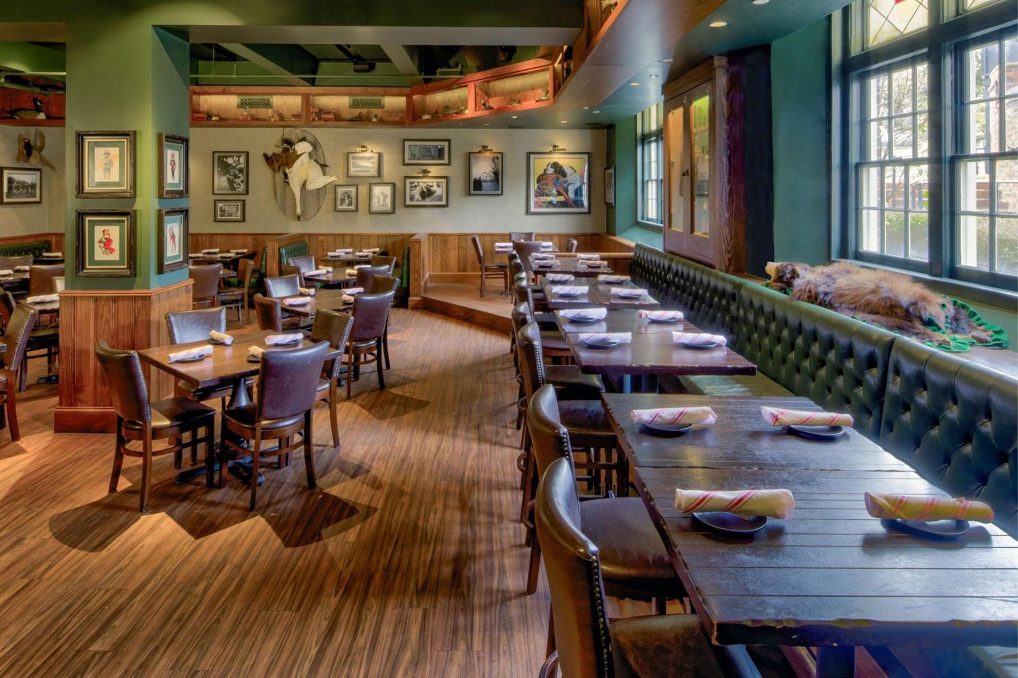 Hotel The Historic Cavalier And Club Autograph Collection 4*
