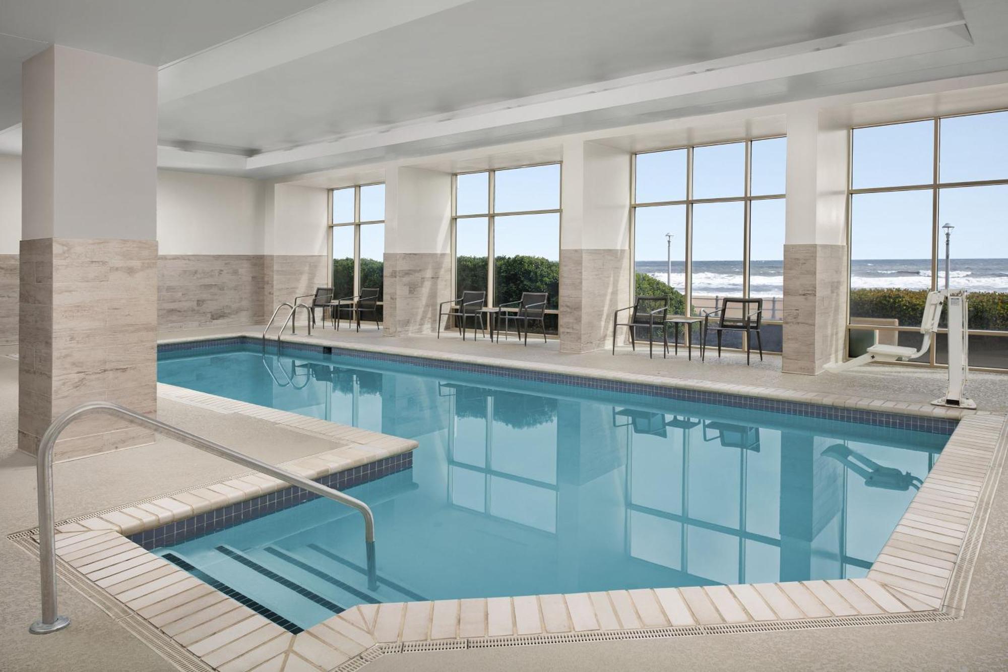 Courtyard Virginia Oceanfront / North 37th Street Hotel