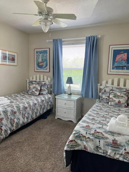 Holiday home Absolute 4bedrooms-3bath Steps To