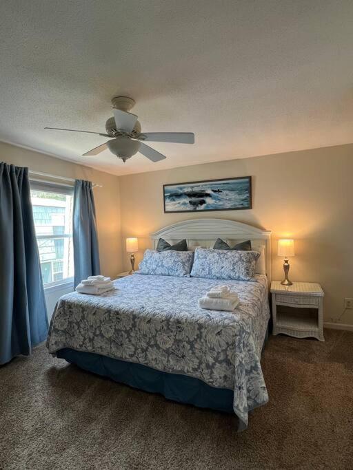 Holiday home Absolute 4bedrooms-3bath Steps To Virginia Beach