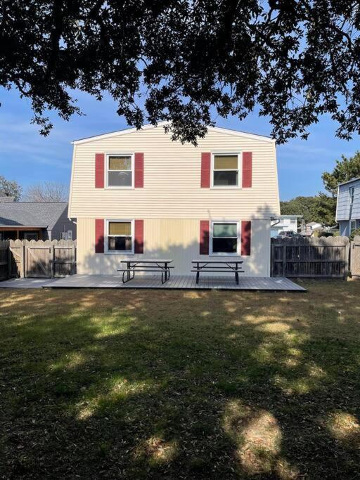 Absolute 4bedrooms-3bath Steps To * Virginia Beach