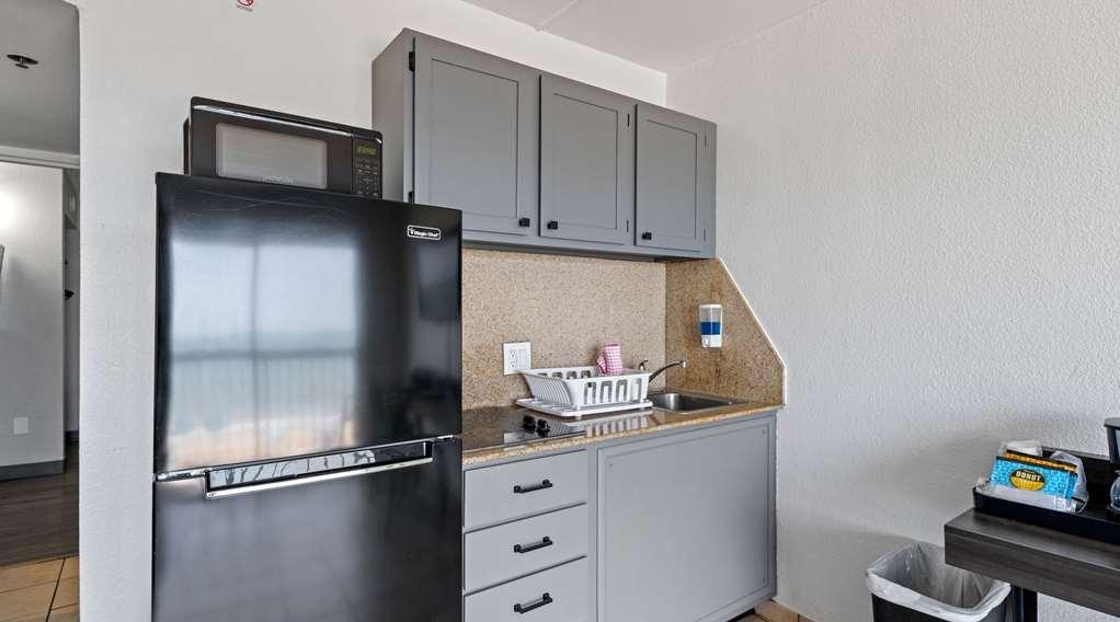 Hotel Surestay By Western Virginia Oceanfront Virginia Beach