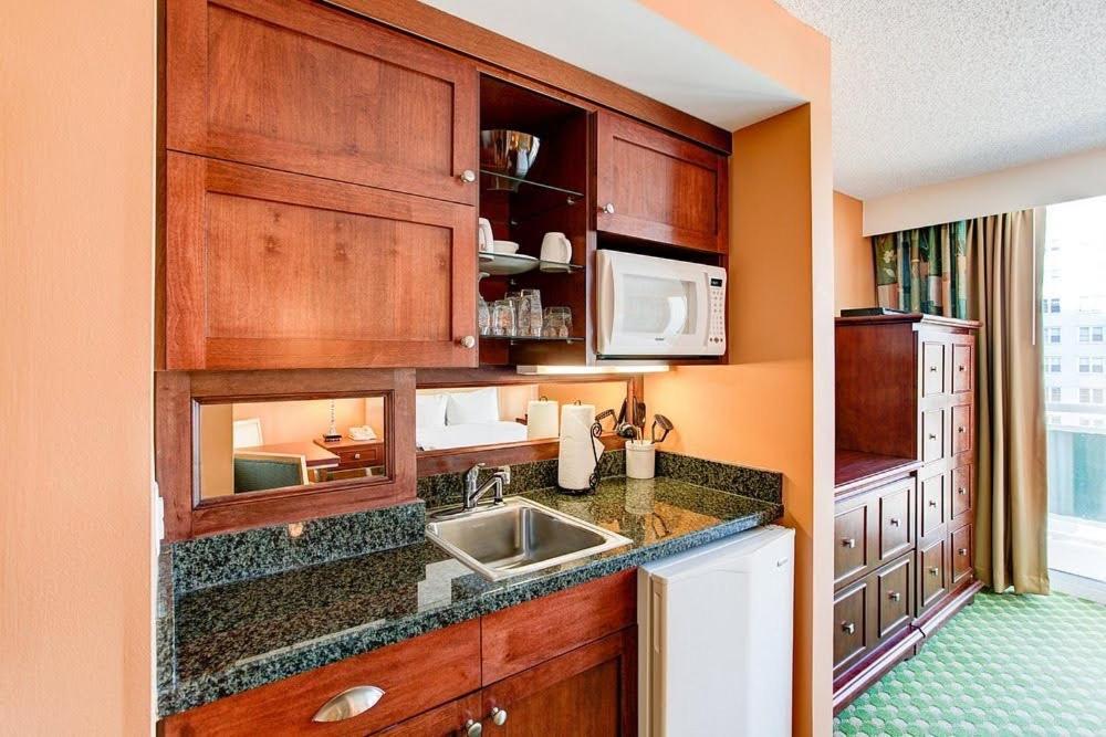 Hotel Hilton Ocean Club Resort, Virginia Beach, Va - 2br View 3*