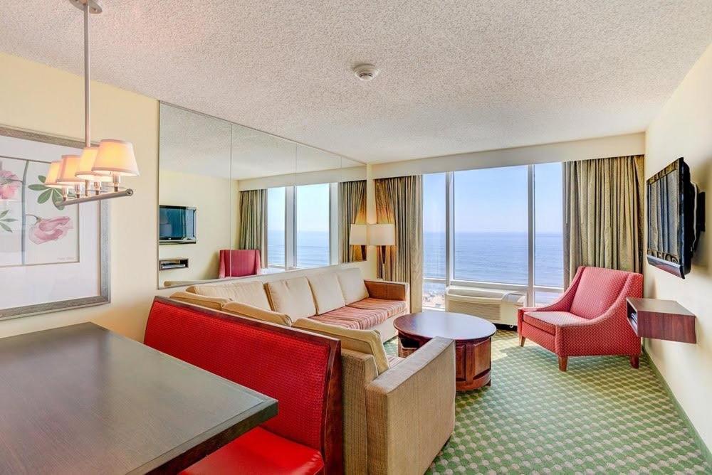 Hilton Ocean Club Resort, Virginia Beach, Va - 2br View Hotel 3*