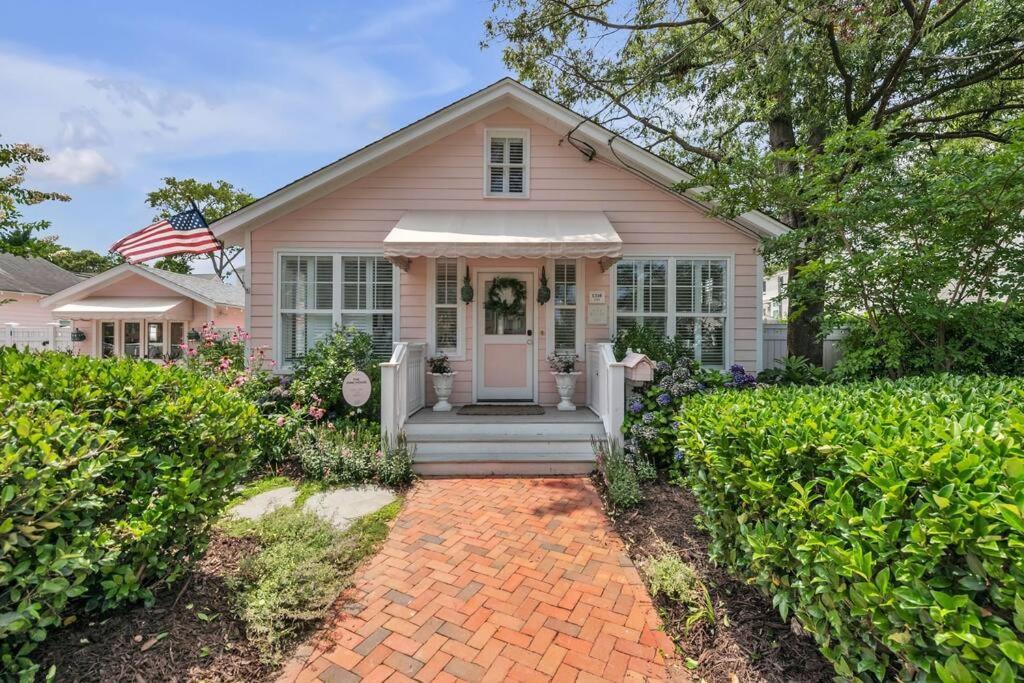 Holiday home The Pink House