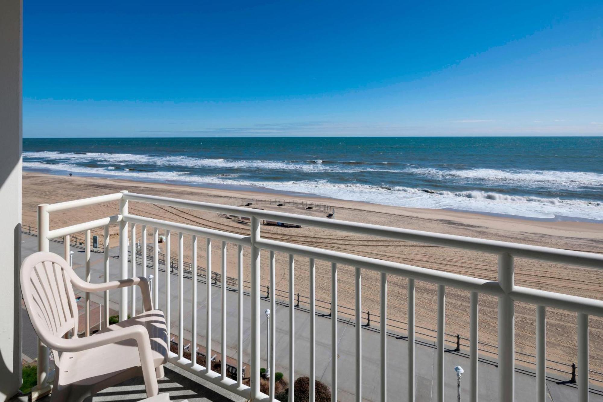Courtyard Virginia Oceanfront/south Hotel Virginia Beach
