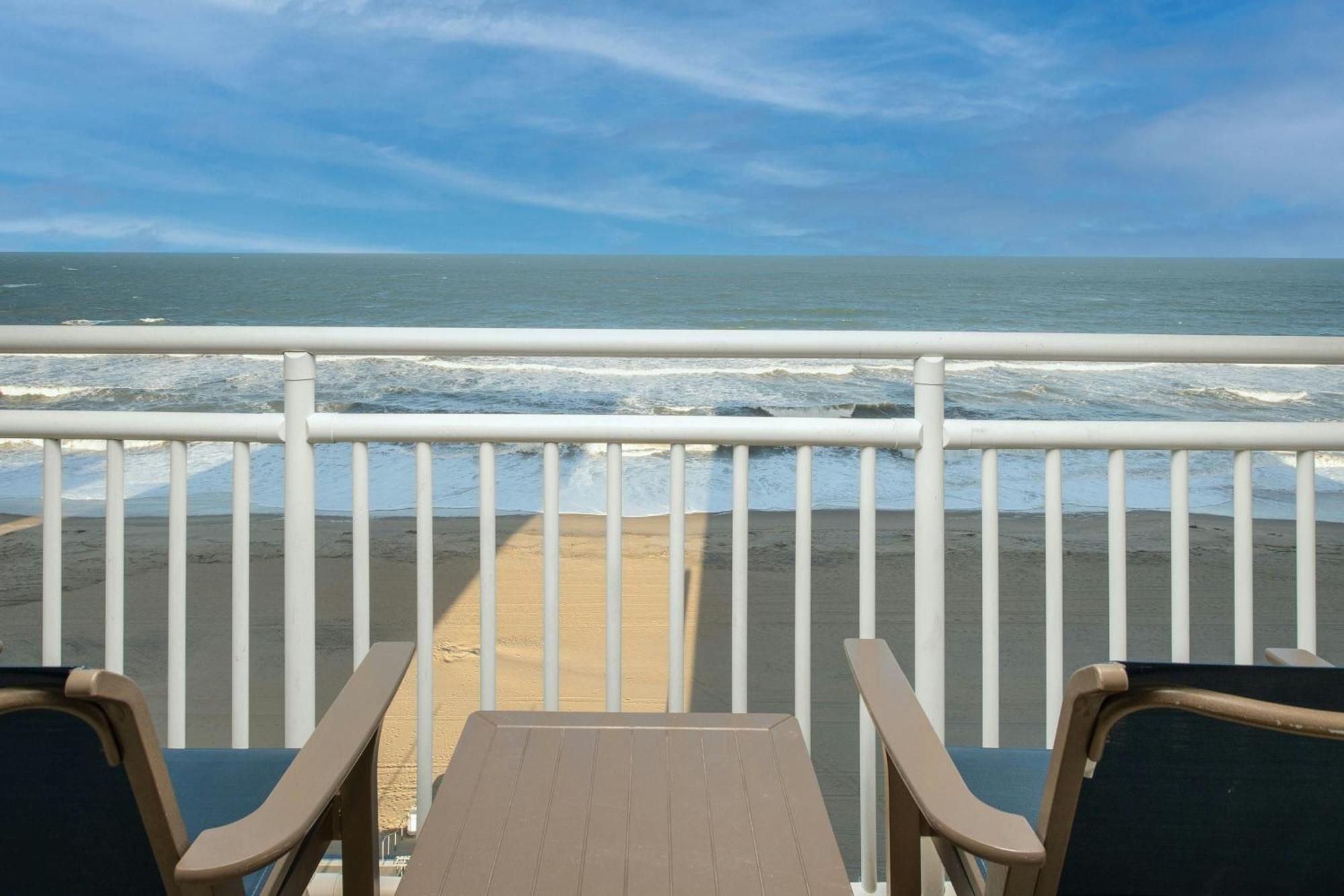 Hotel Courtyard Virginia Oceanfront / North 37th Street