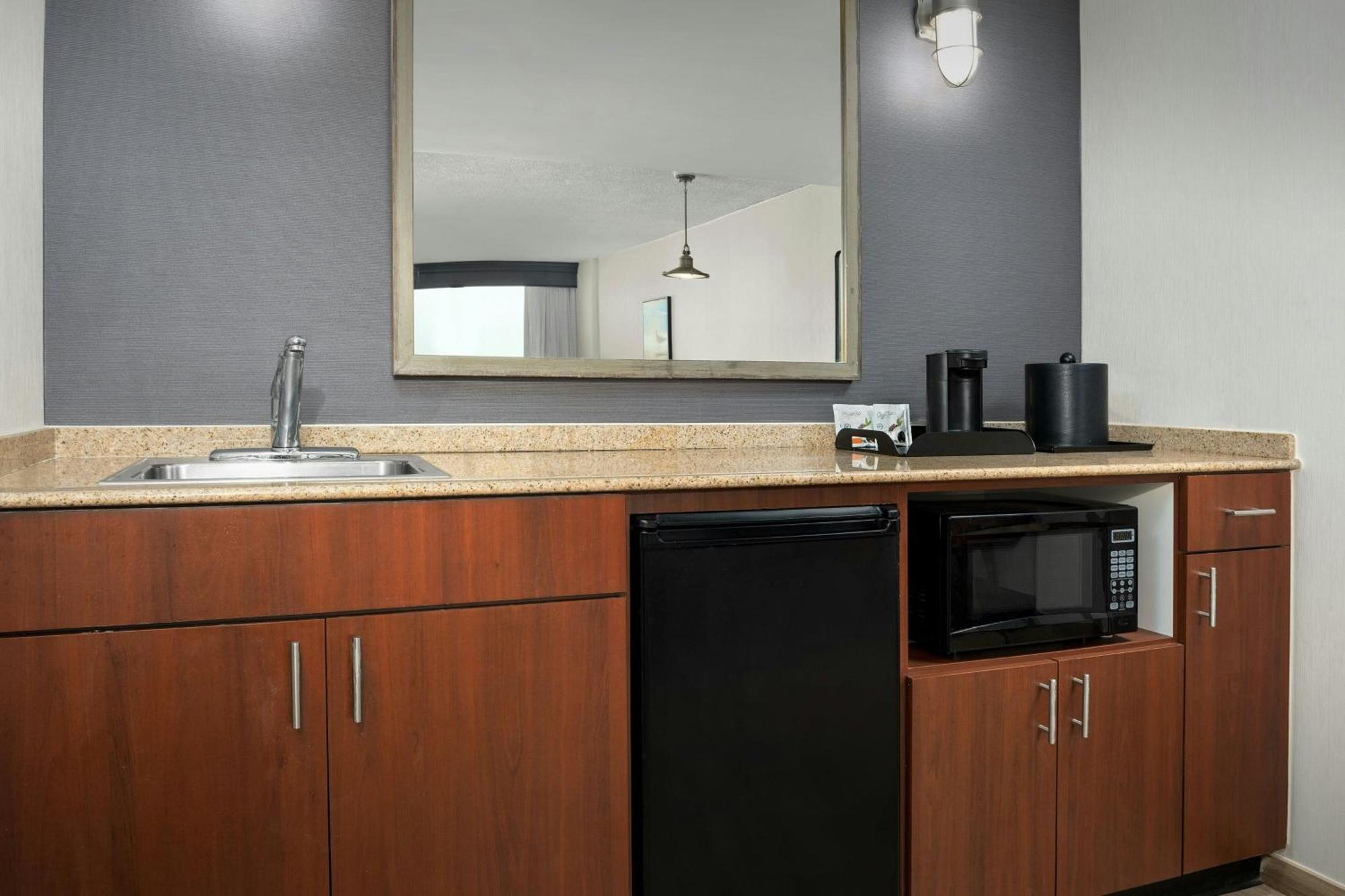 Courtyard Virginia Oceanfront / North 37th Street Hotel 3*