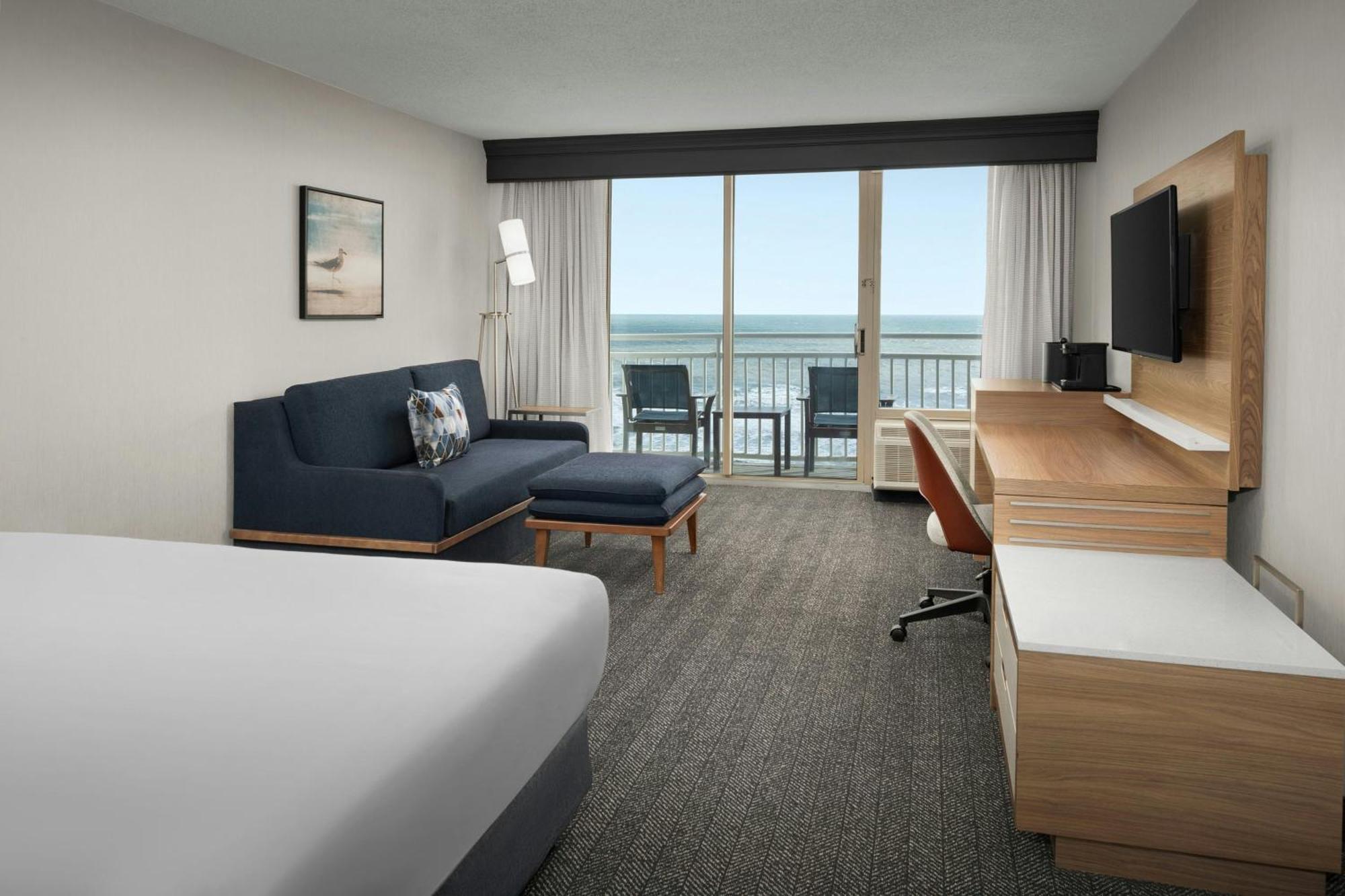 Courtyard Virginia Oceanfront / North 37th Street Hotel Virginia Beach