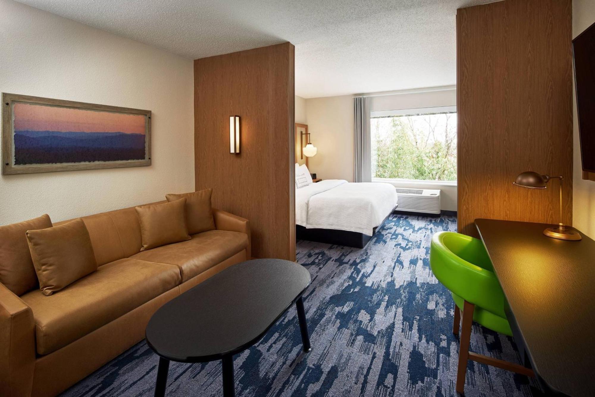 Fairfield & By Marriott Virginia Beach/norfolk Airport 2*