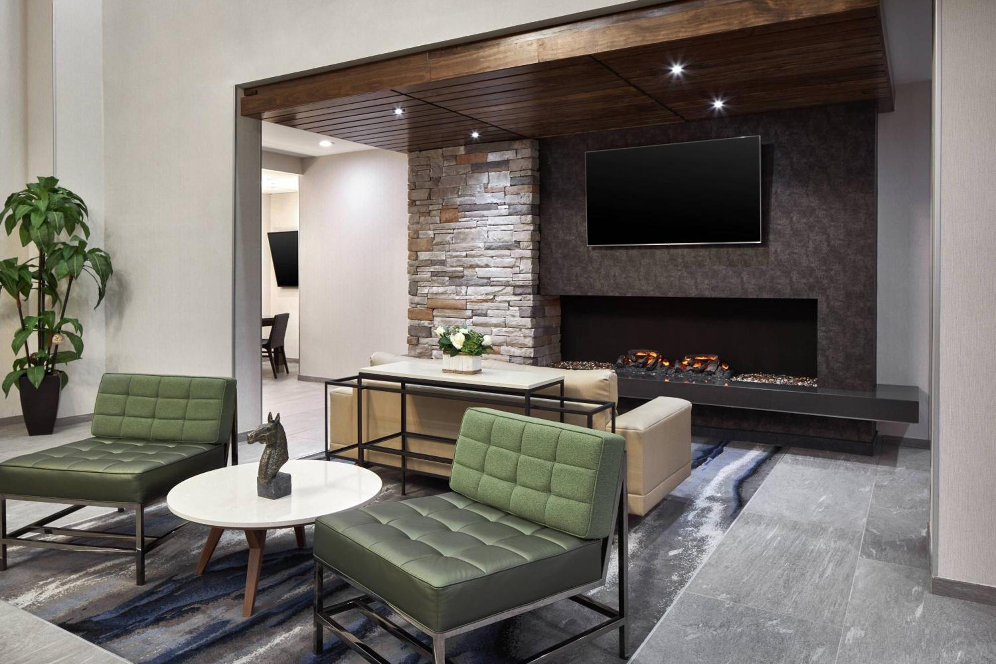 Hotel Fairfield & By Marriott Virginia Beach/norfolk Airport 2*