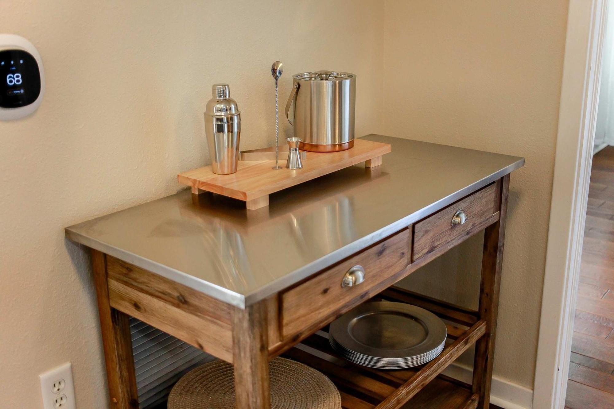Sojourn's Sanctuary Vitamin Sea Sleeps 6 Holiday home
