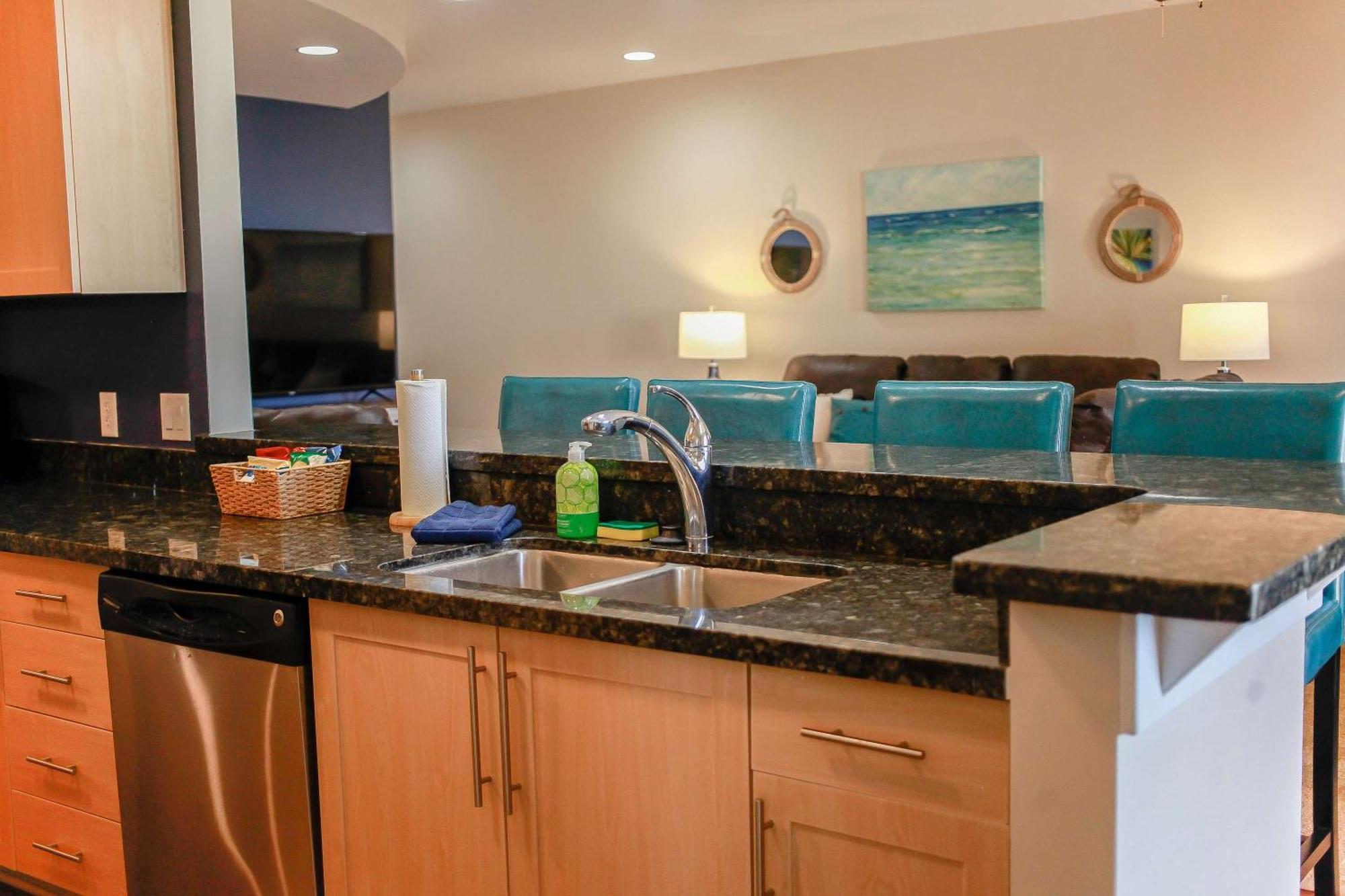 Sojourn's Sanctuary Vitamin Sea Sleeps 6 Holiday home *