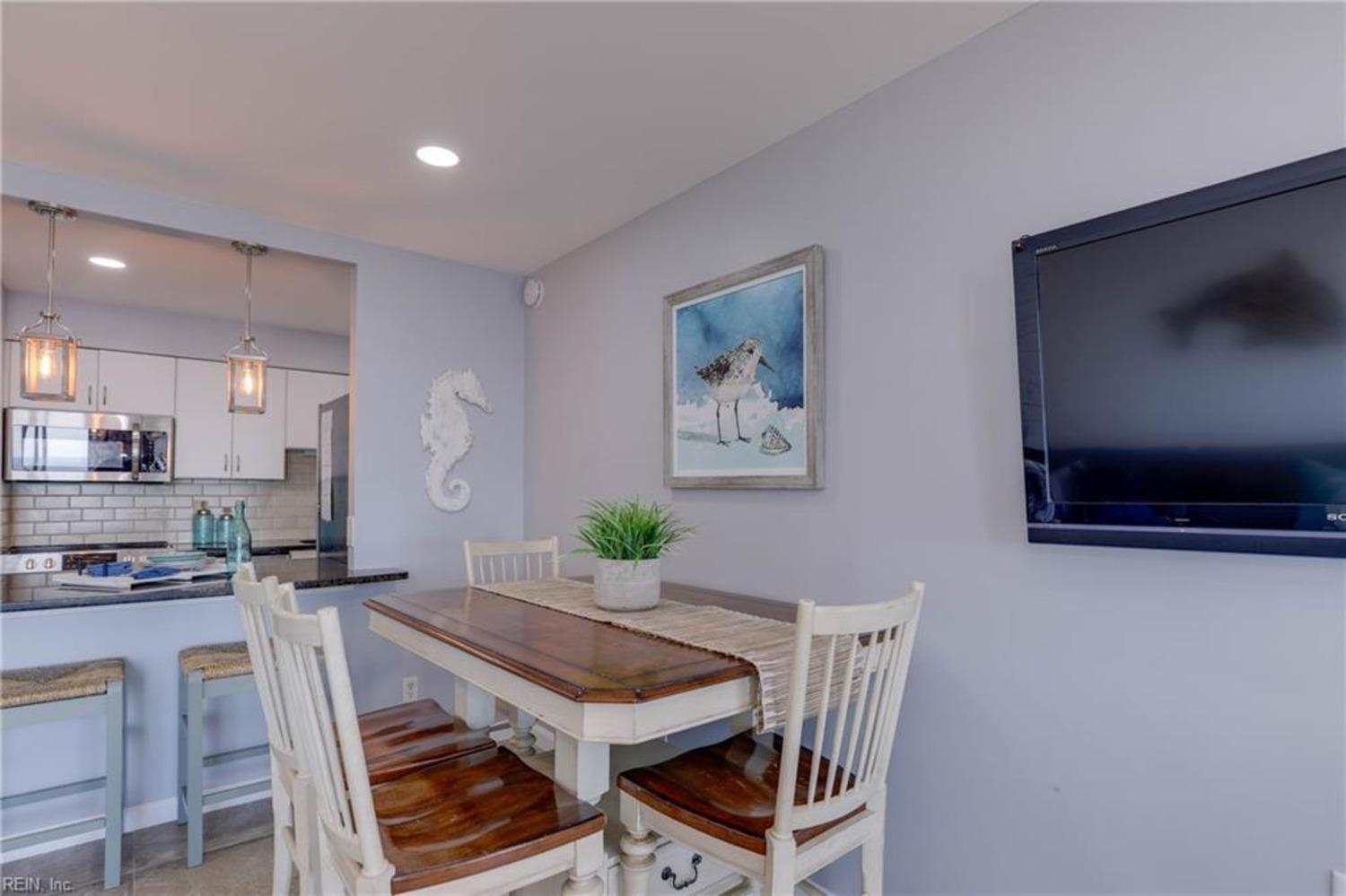 Aparthotel Coastal Condo-amazing View & Indoor Pool 13th Floor *
