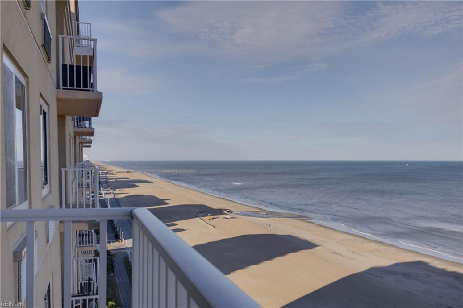 Coastal Condo-amazing View & Indoor Pool 13th Floor Aparthotel