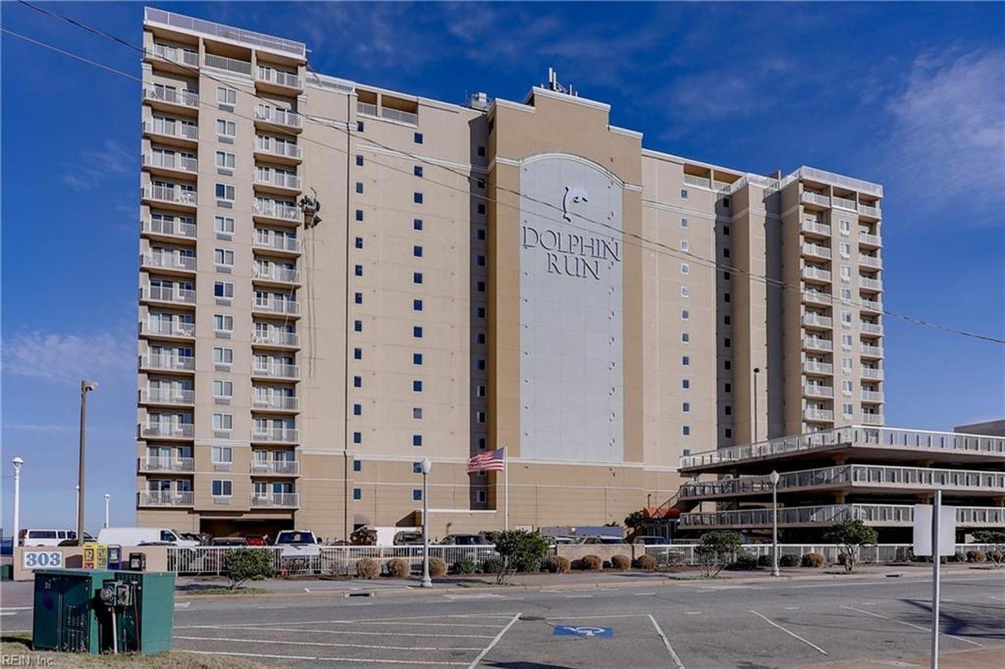 Aparthotel Coastal Condo-amazing View & Indoor Pool 13th Floor