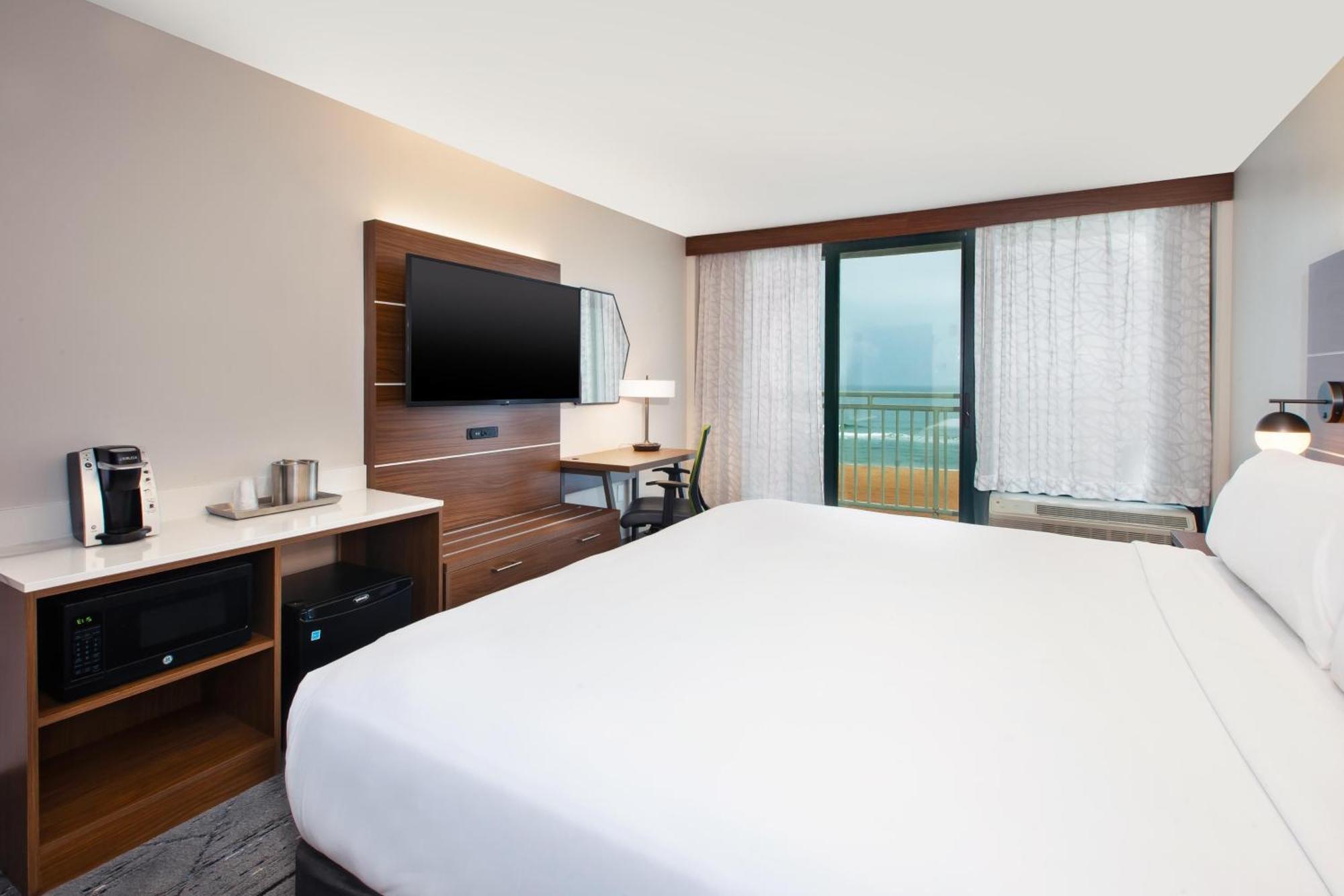 Express & Va Oceanfront By Ihg Resort