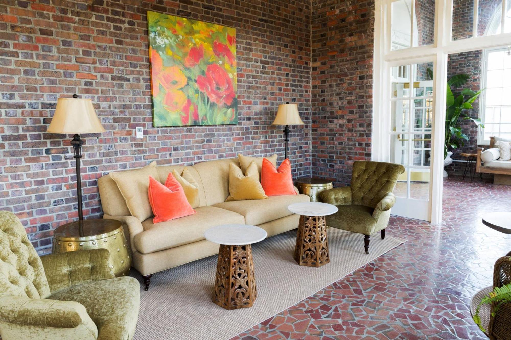 Hotel The Historic Cavalier And Club Autograph Collection 4*