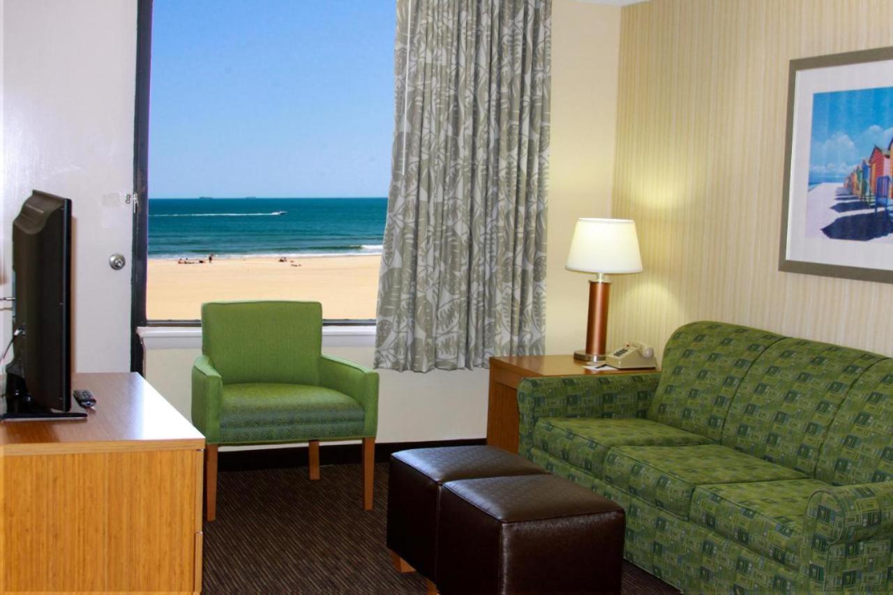 Barclay Towers King Hotel Virginia Beach