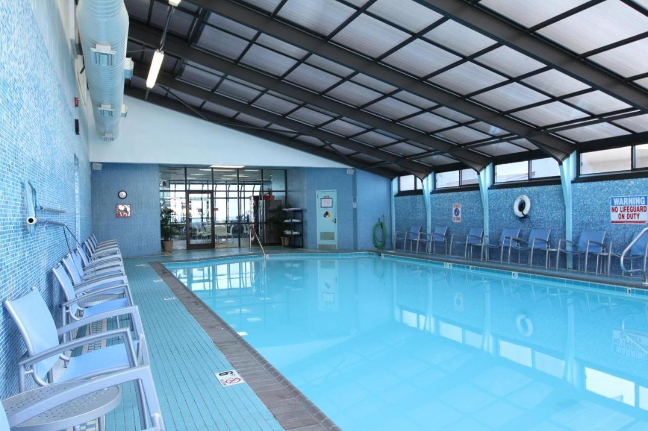 Hotel Barclay Towers King Virginia Beach