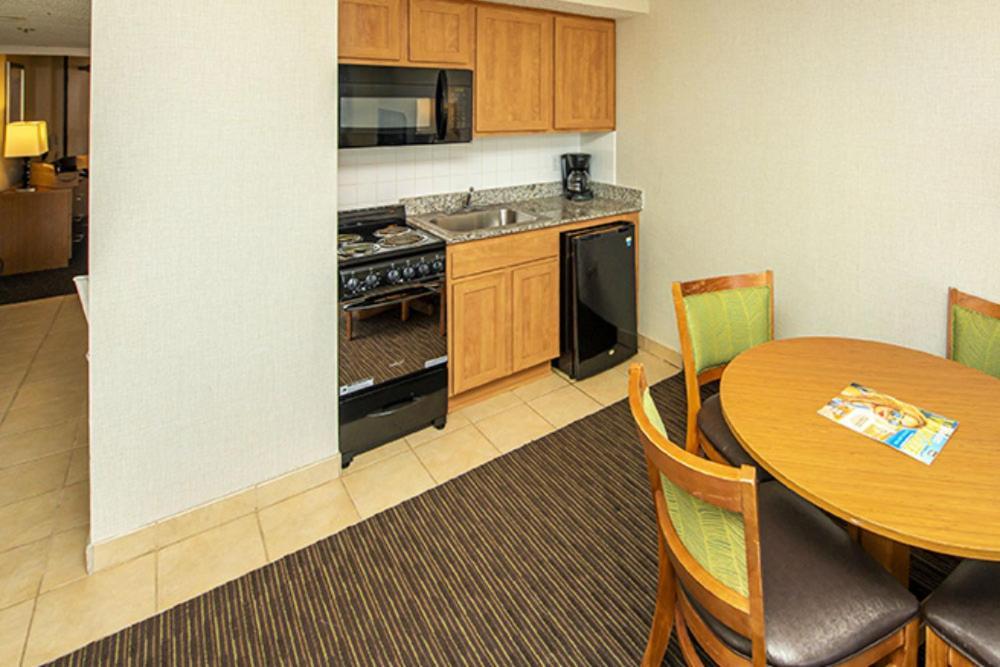 Barclay Towers King Hotel 3*
