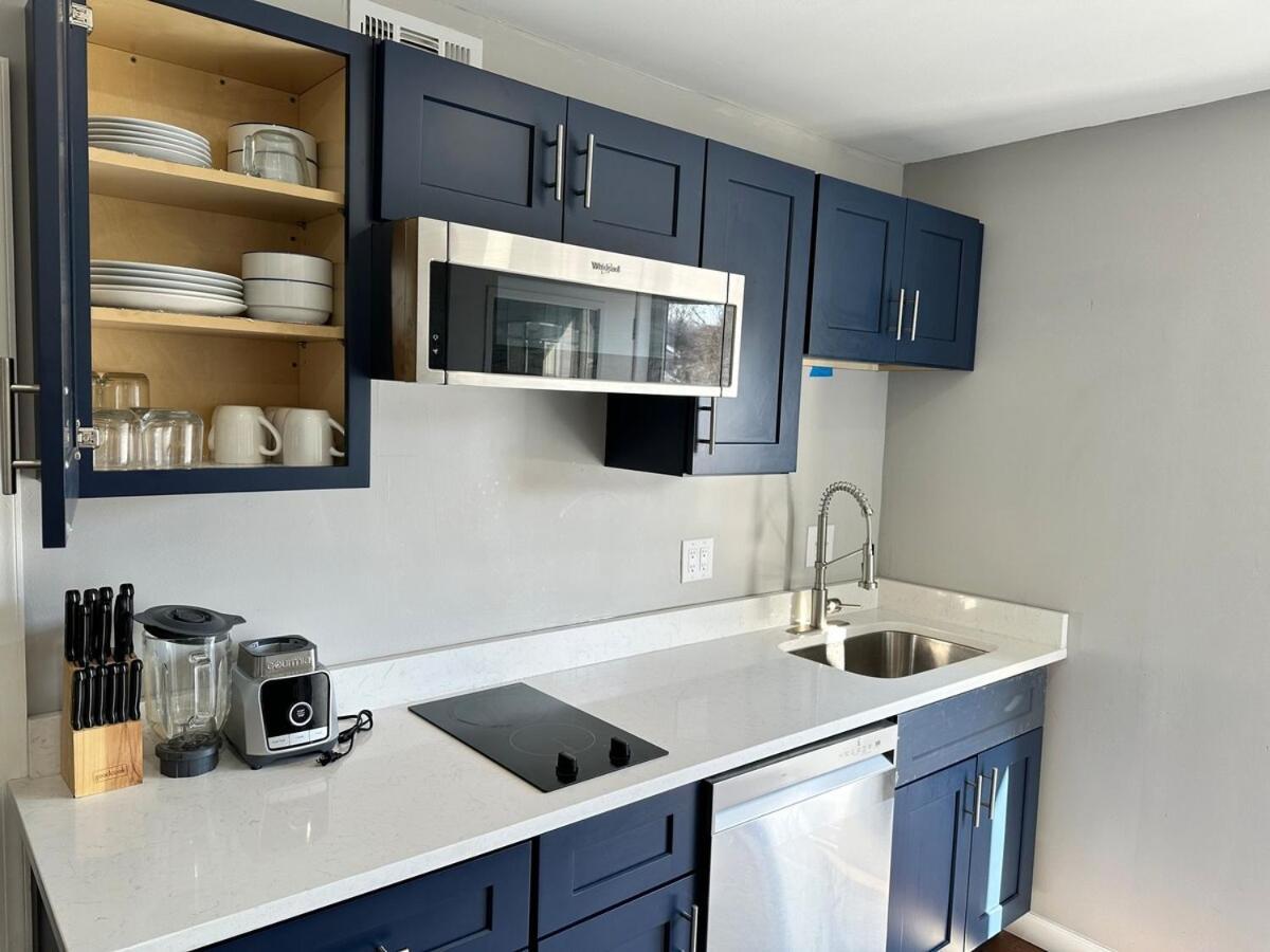Fancy 1br 1bath Extended Apartment *