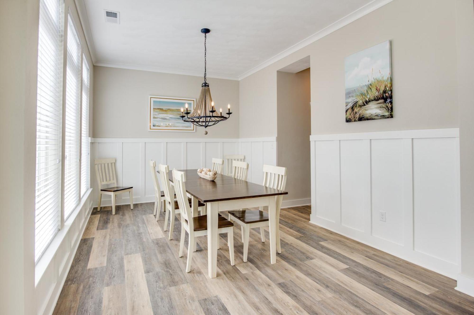 511 The Coastal House * Virginia Beach