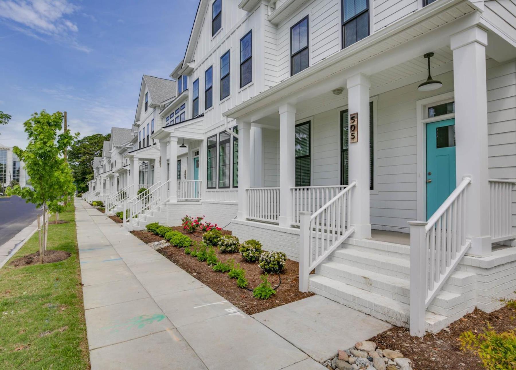 511 The Coastal House * Virginia Beach