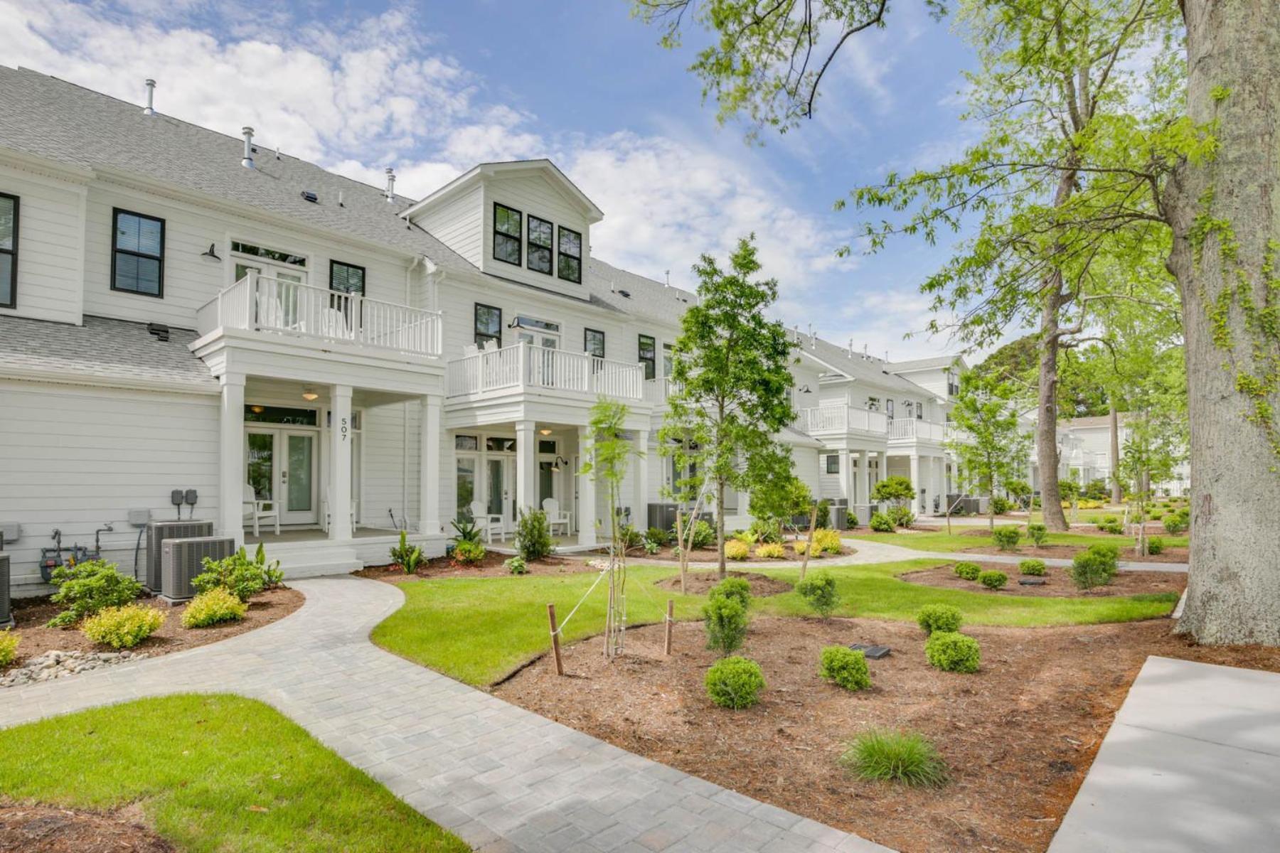 511 The Coastal House * Virginia Beach