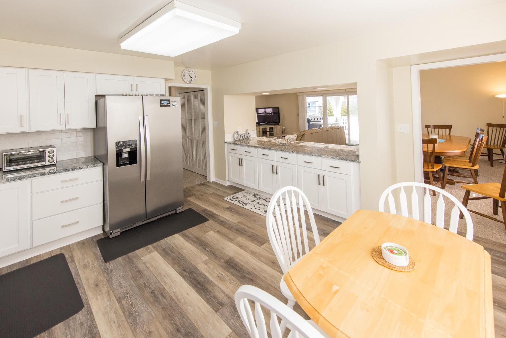 Shoot The Breeze - North End Vb Holiday home *
