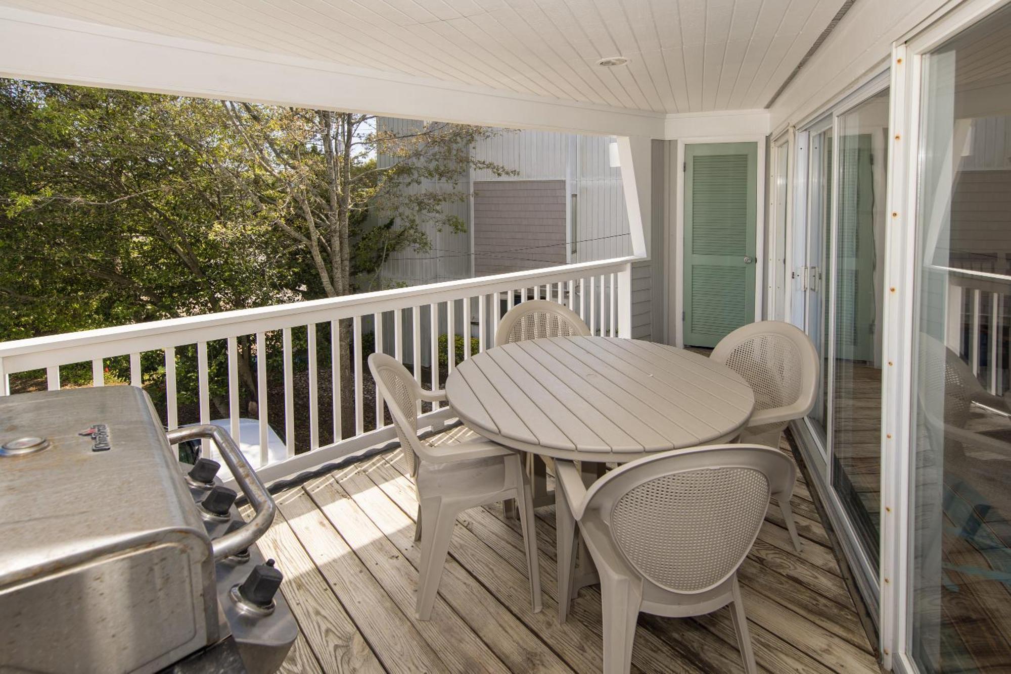 Shoot The Breeze - North End Vb Holiday home