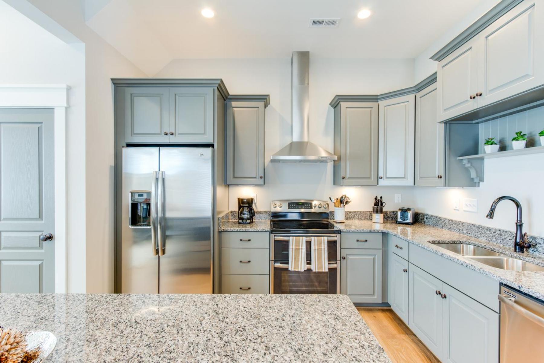 408b The Lynnhaven House Spacious 4 Bedroom Townhouse Walking Distance To The And Boardwalk Holiday home